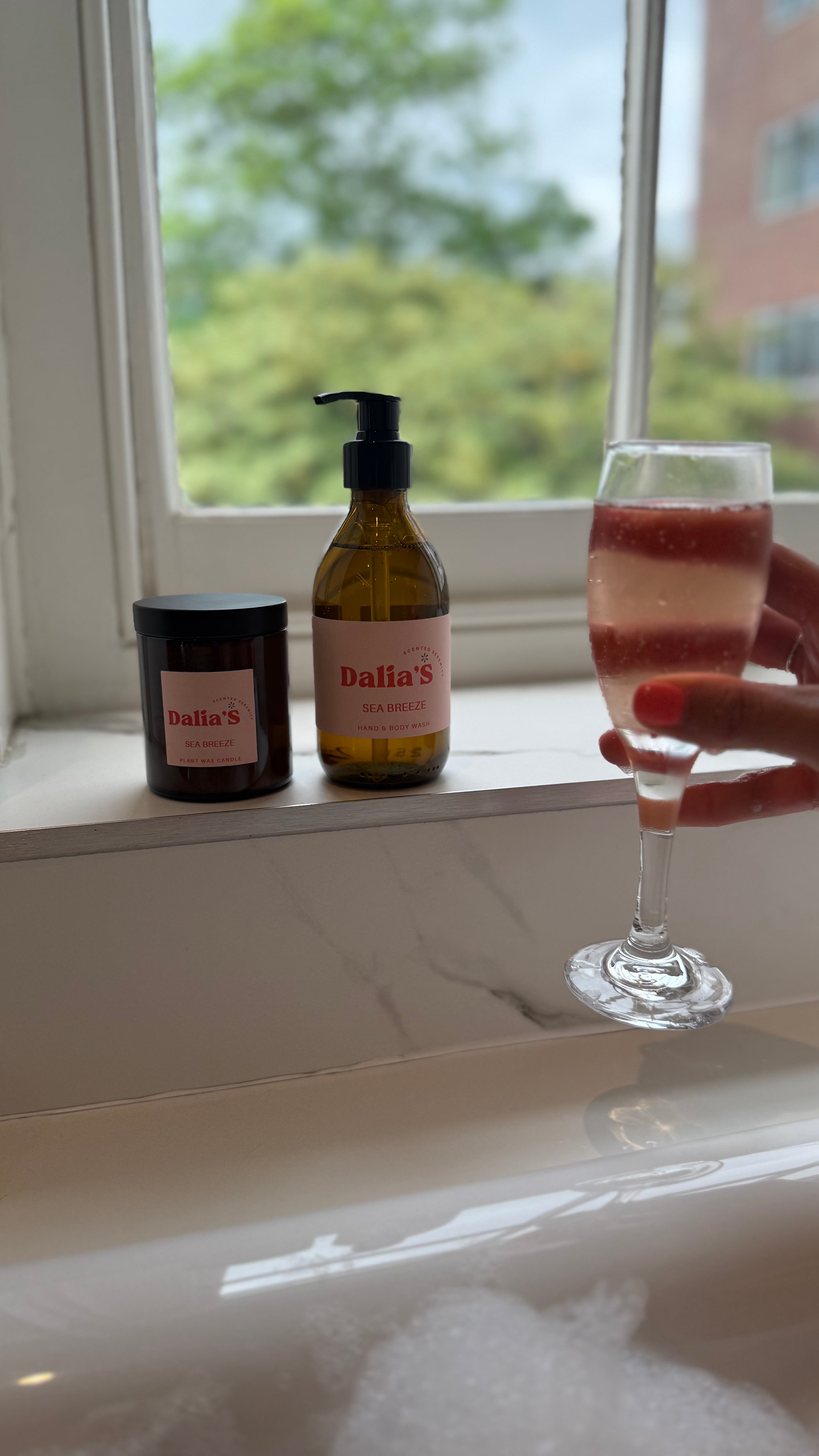 Seabreeze - 180ml Glass Jar Candle