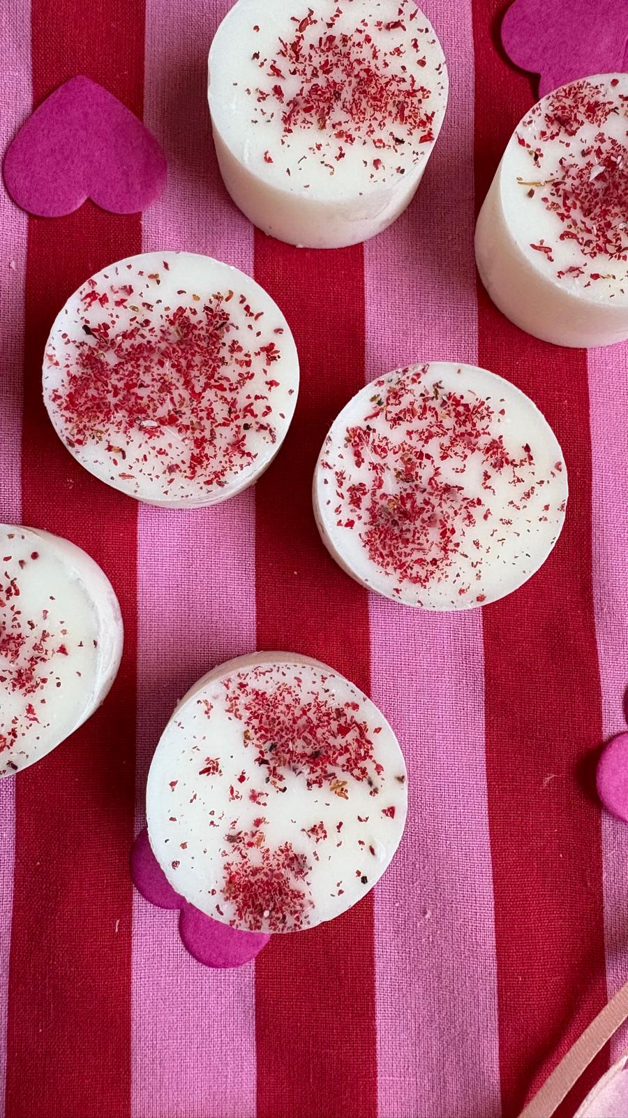 Botanical Black Velvet Wax Melt Pucks